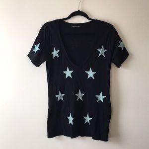 WILDFOX >> L / NWOT! All Over Stars Tee